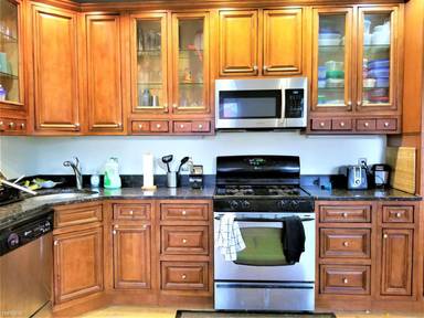Main picture of 51 Brentwood St