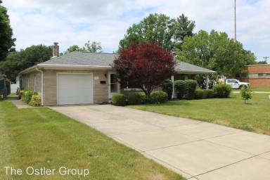 Main picture of 306 S Carr Rd