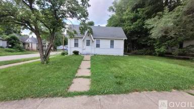 Main picture of 758 W King St