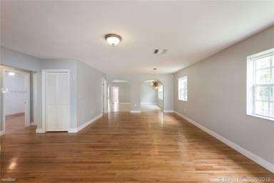 Main picture of 670 Plover Ave