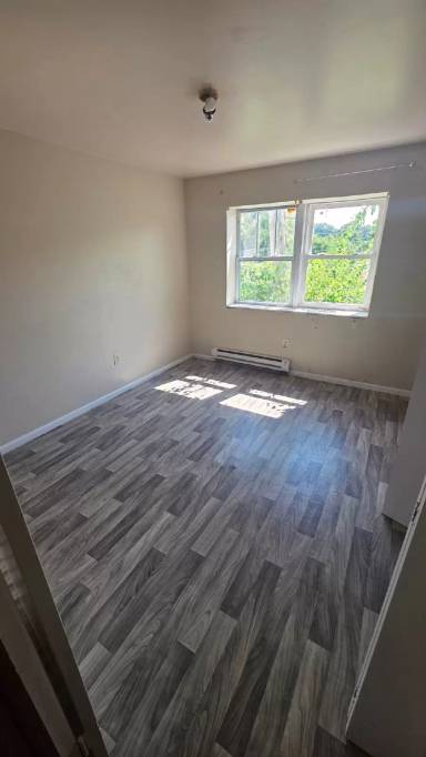 Main picture of 952 Oliver Ave