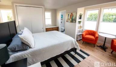 Main picture of 1658 Lower Grand Ave