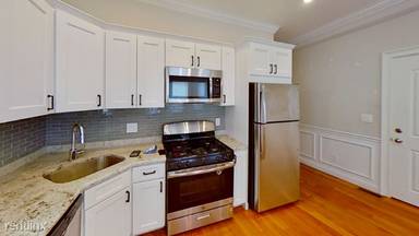 Main picture of 3411 Washington St