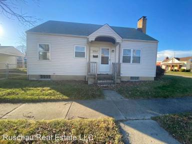 Main picture of 2735 Whittier Ave