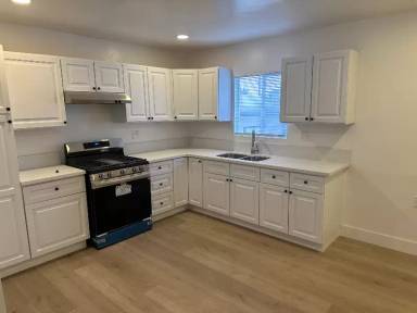 Main picture of 408 N Maple Ave