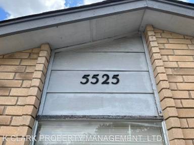 Main picture of 5523 Lochmoor