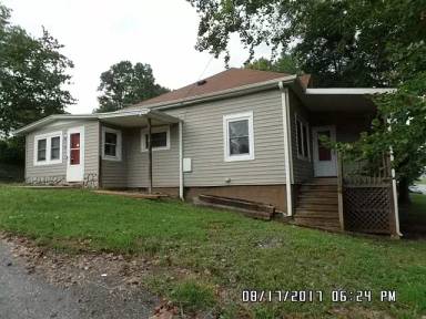 Main picture of 140 Shelby Rd