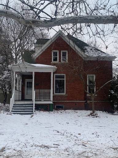 Main picture of 1206 N Evans St