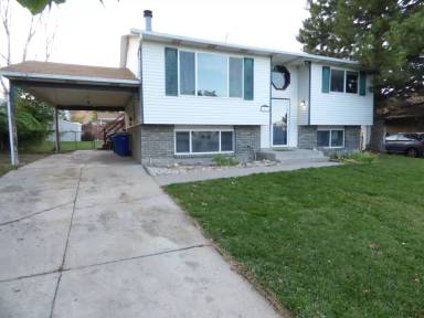 Main picture of 6412 S Clematis Way