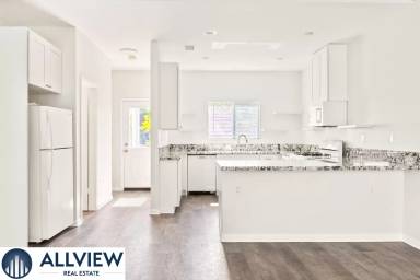 Main picture of 629 S Lemon St