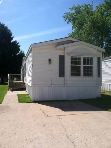 Main picture of Lakefront Estates