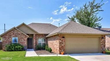 Main picture of 1000 N Windermere Dr