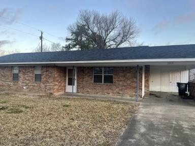 Main picture of 1050 W Lennon Dr