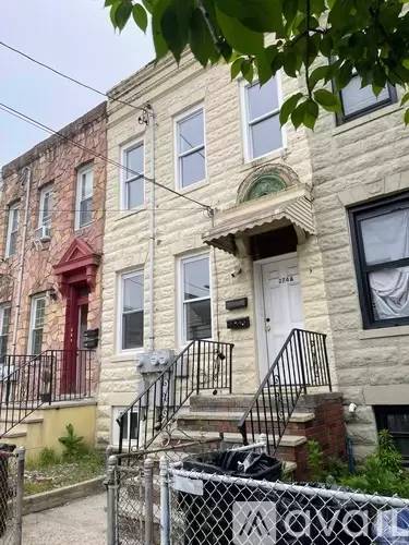Main picture of 274A Grant Ave
