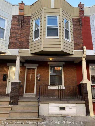 Main picture of 1254 S Saint Bernard St