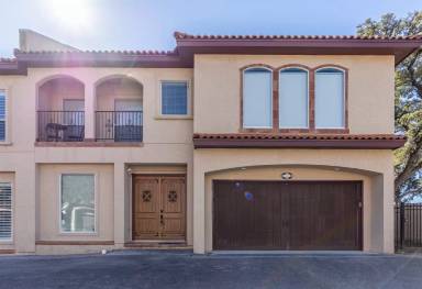Main picture of 23510 Canyon Golf Rd