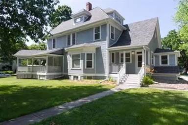 Main picture of 702 Carroll Ave