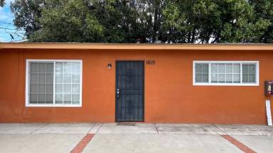 Main picture of 1619 S 38th St
