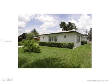 Main picture of 1027 NW 11th Ct