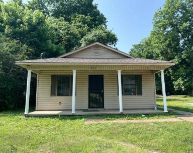 Main picture of 315 Bledsoe Ave