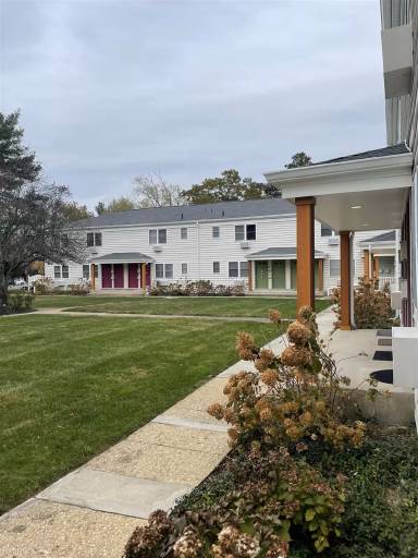 Main picture of Cedar Pines Apartments
