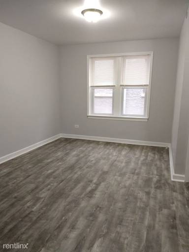 Main picture of 5710 N Winthrop Ave