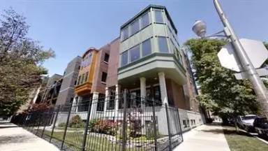 Main picture of 1500 W Huron St