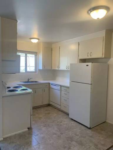 Main picture of Justell: 3710 California Ave SW - 5