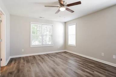 Main picture of 3206 Hayling Dr