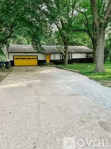 Main picture of 2480 State Road 26 W