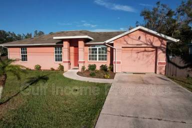 Main picture of 2207 5th St E