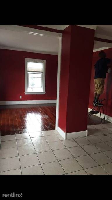 Main picture of 105 Hedley Ave