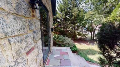 Main picture of 18618 Cambridge Rd