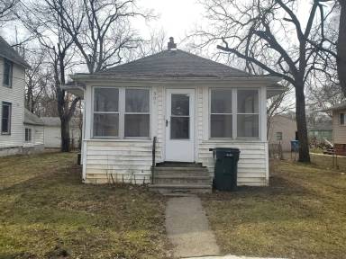 Main picture of 307 Riehl St