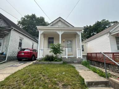 Main picture of 5661 Prosser Ave