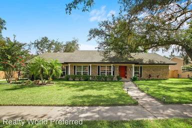 Main picture of 236 E Hornbeam Dr