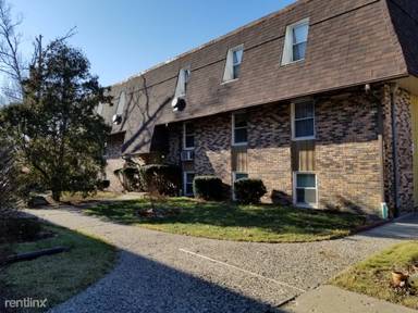 Main picture of 206 W Washington St