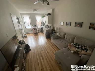 Main picture of 21 Sheafe St