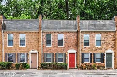 Main picture of 255 Winding River Dr