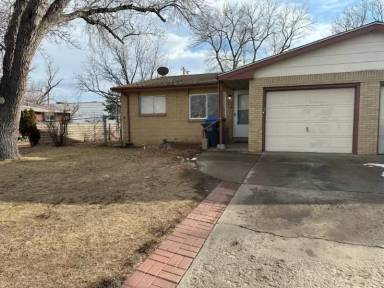Main picture of 1328 E 16th St