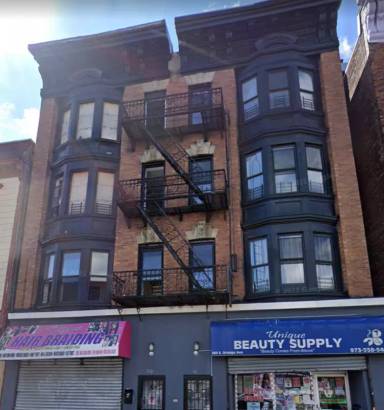 Main picture of 358 S Orange Ave