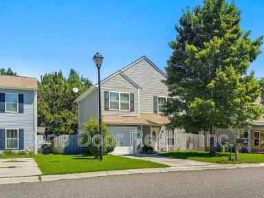 Main picture of 8936 Cocos Path