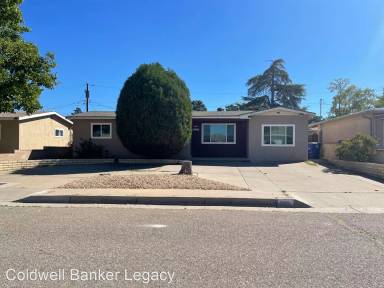 Main picture of 3124 Cuervo Dr NE