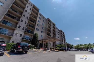 Main picture of Columbia Towers