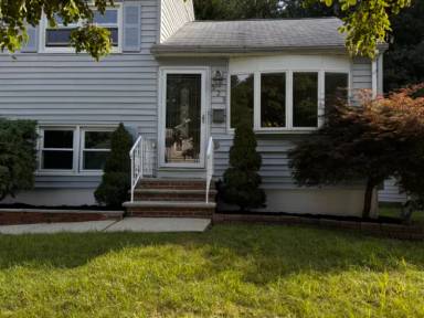 Main picture of 523 Lower Alden Dr