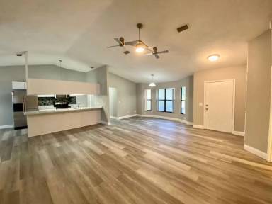 Main picture of 4075 S Ivanhoe Ter