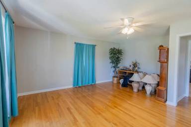 Main picture of 143 Springdale St - 1