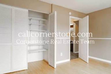 Main picture of 2570 Clarendon Dr