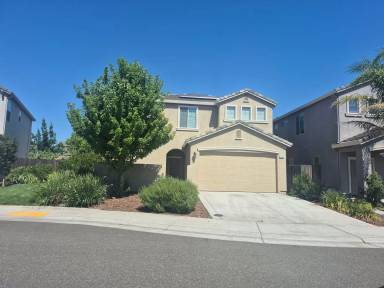 Main picture of 2797 Rainier Way