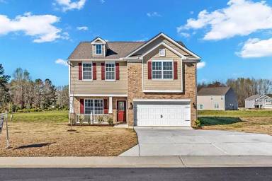 Main picture of 33 Long Meadow Ln